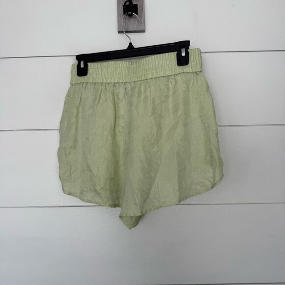 Zara Women’s Medium Green Tencel Shorts New - Picture 4 of 6